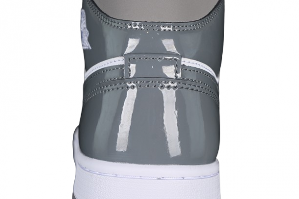 Air Jordan 1 Mid White Medium Grey